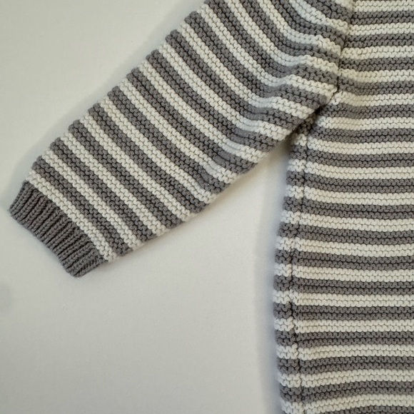 Carter’s Knit Elephant Appliqué Matching Set Size 3 Months White and Grey - Picture 3 of 6